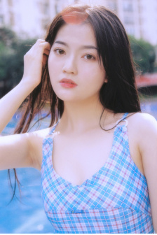 《漂亮的女邻居》